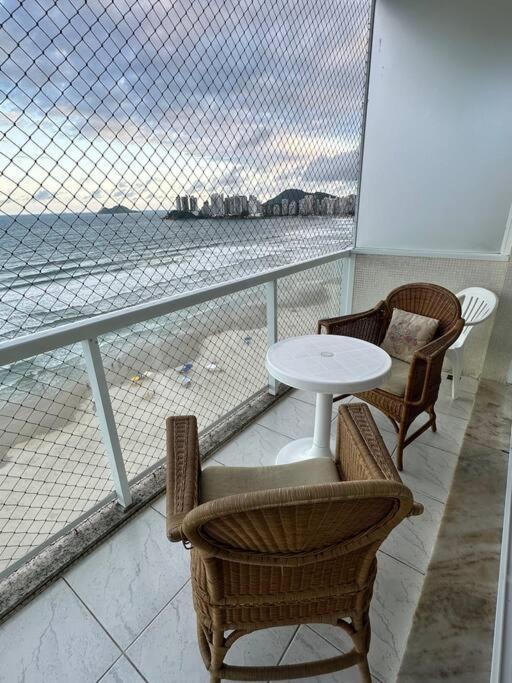 Hermoso Dpto Con Vista Frontal Al Mar Pitangueiras Гуаружа Экстерьер фото